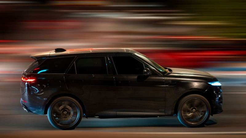 Luxury SUV — Cadillac Escalade, Chevrolet Suburban, Lincoln Navigator or similar