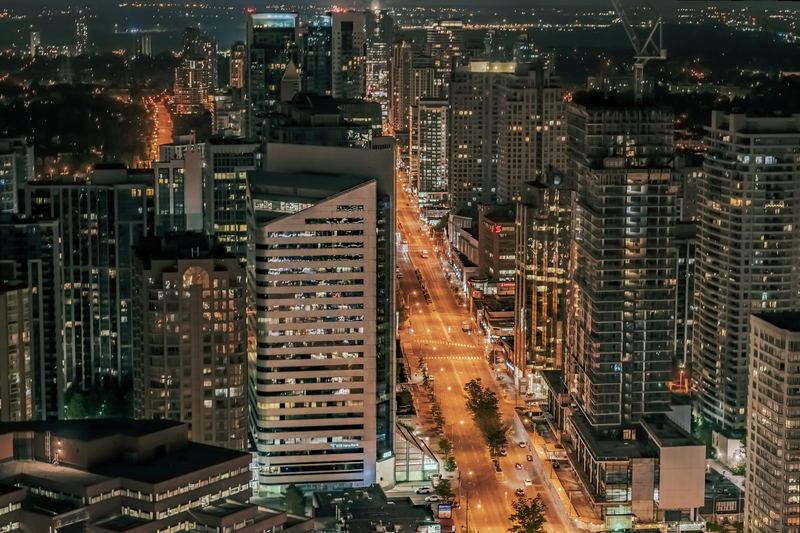 CN Tower and the Waterfront: A One-Day Itinerary